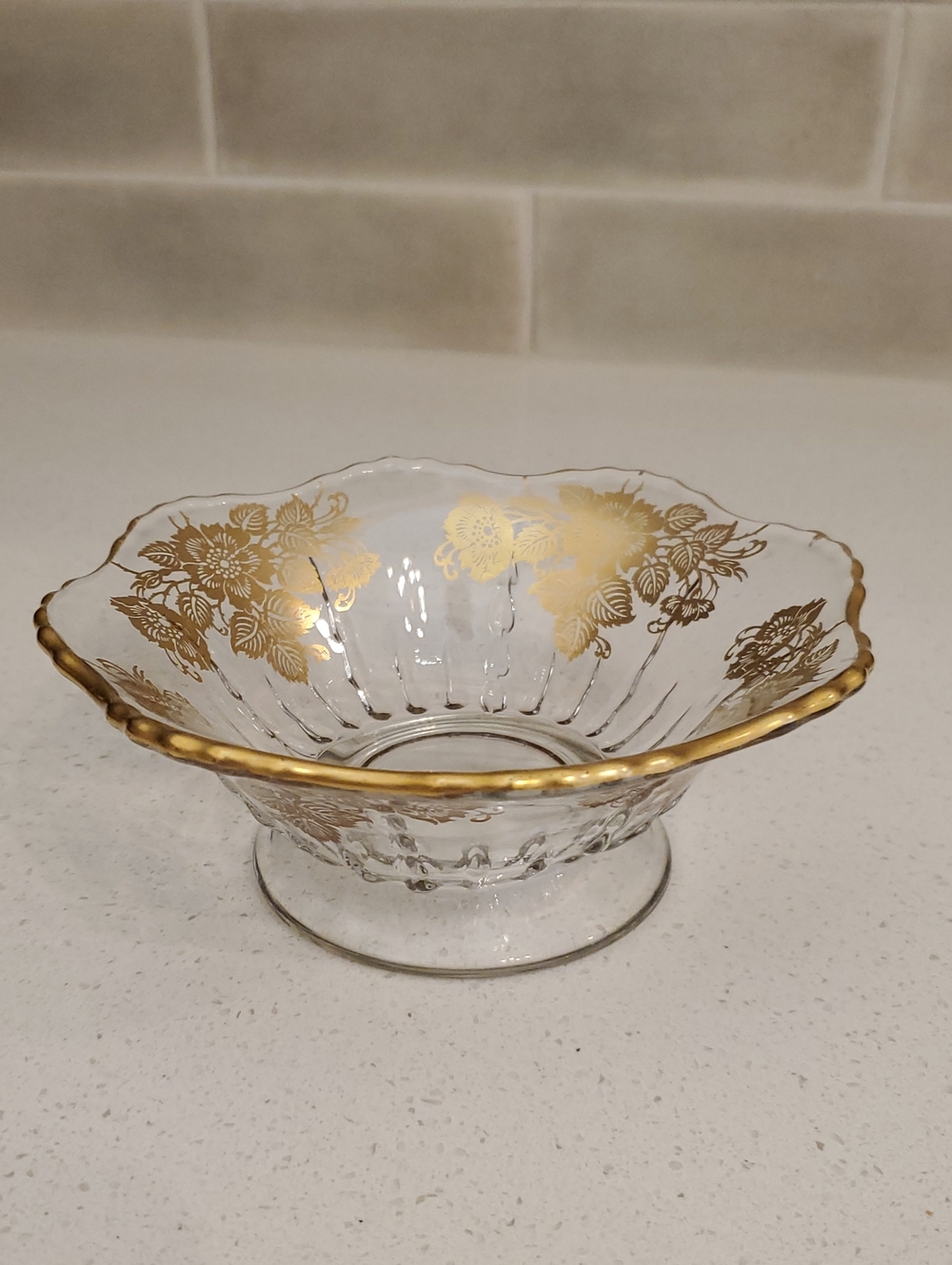 Vintage Gold-Trimmed Glass Serving Bowl - Clear and Gold Glows